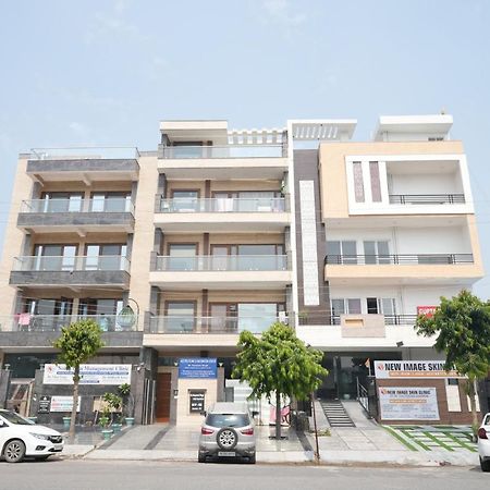 Gupta Residency Near Ajnara Heritage Noida Exterior foto