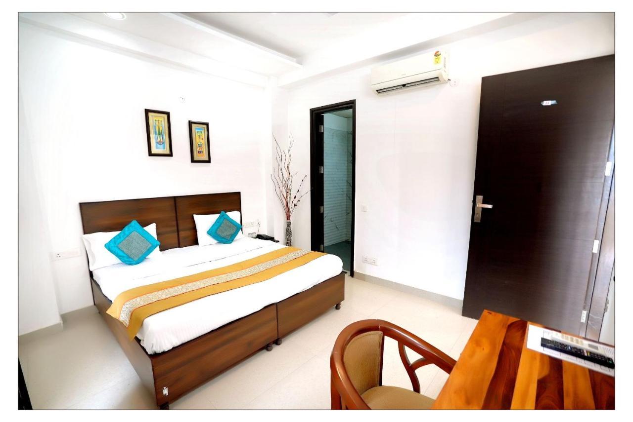 Gupta Residency Near Ajnara Heritage Noida Exterior foto