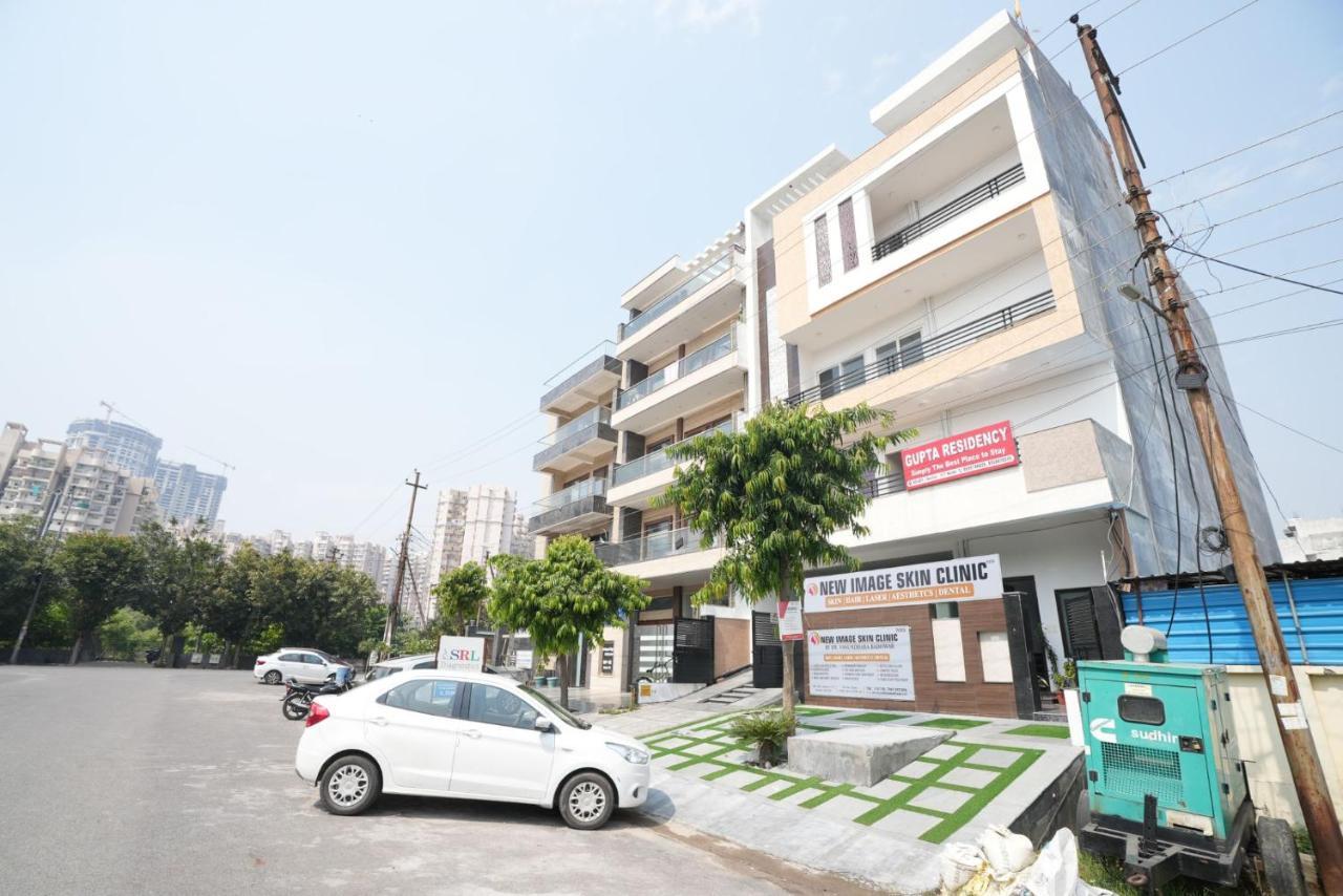 Gupta Residency Near Ajnara Heritage Noida Exterior foto