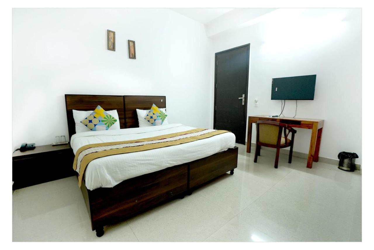 Gupta Residency Near Ajnara Heritage Noida Exterior foto